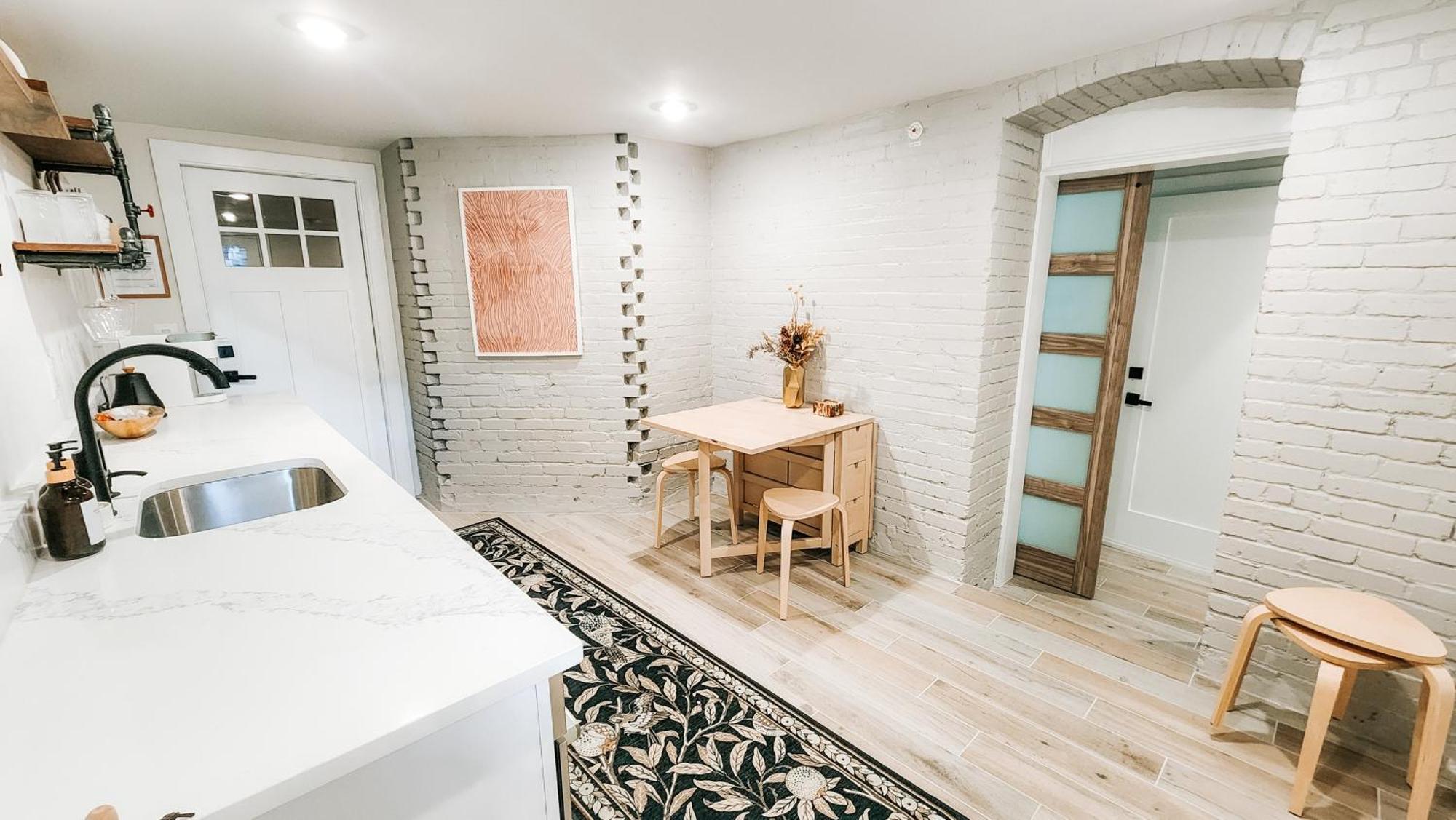 Private Modern Luxury Suite In Historic Stone Home Washington Extérieur photo